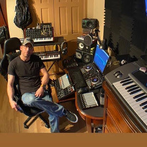 Meet your Posher, Dj mark